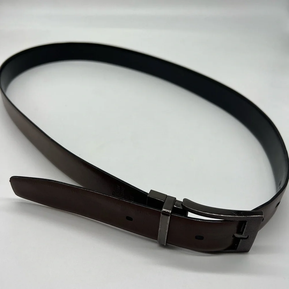 Perry Ellis leather brown men’s large belt